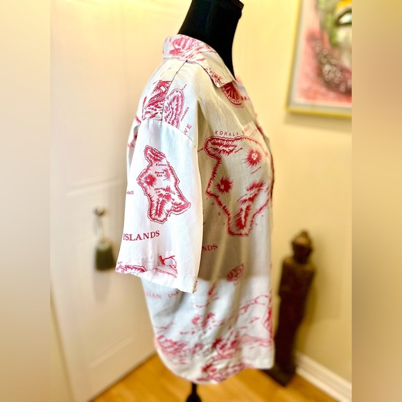 Vintage 70’s  Shoreline Hawaii white & red island print shirt. 🌺🌸 - Picture 4 of 8